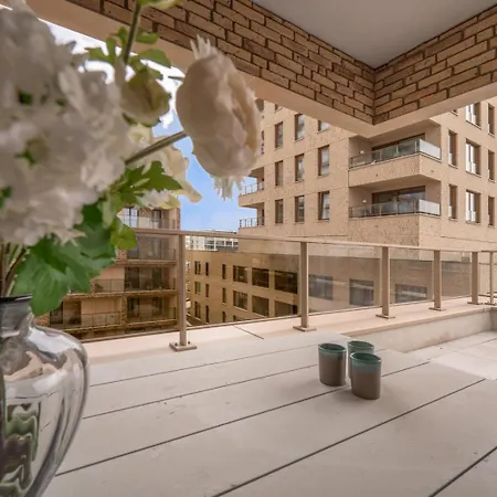 アパート Stunning With Large Sunny Terrace